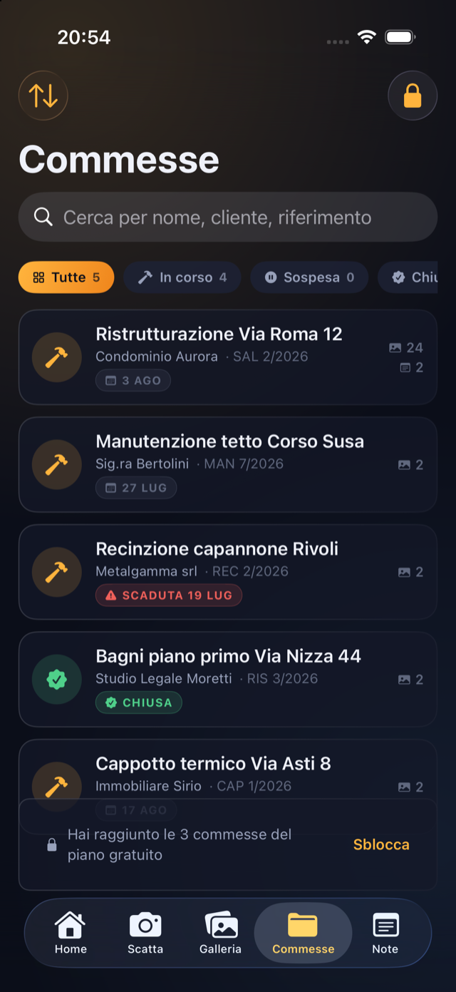 La schermata Commesse di CantierePro: elenco dei lavori con stato, scadenze e numero di scatti